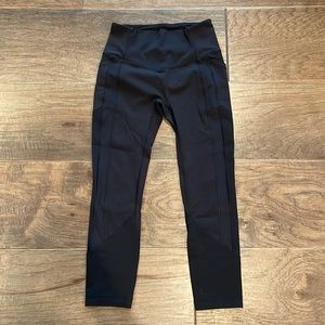All The Right Places 23” Lululemon Legging - 6
